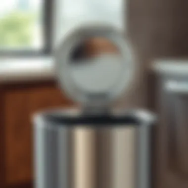 Innovative Lid Mechanism for Convenience Close-up view of the lid mechanism for easy access